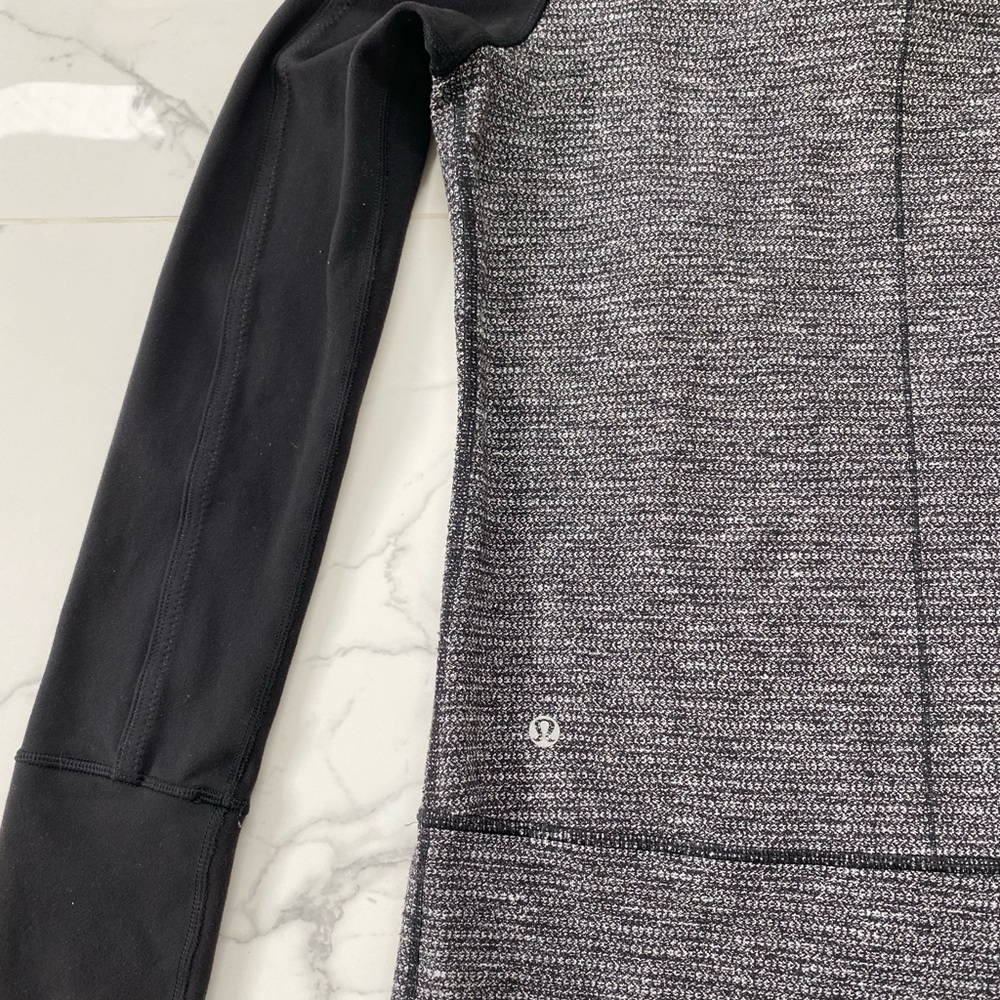 Lululemon Jacket Size 4 - Picture 4 of 6